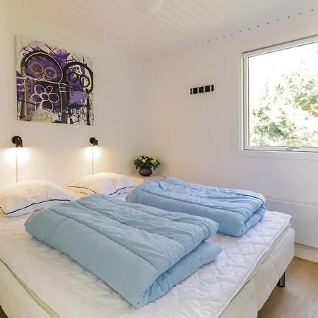 Awesome In Aakirkeby With Wifi Casa vacanze Vester Somarken
