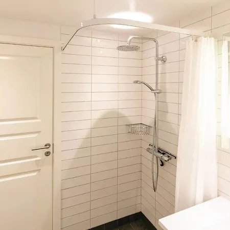 Awesome In Aakirkeby With Wifi Casa vacanze